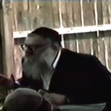 Rabbi Freifeld In the Bungalows